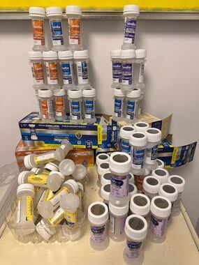 Variety Sample Pack - Assorted 2oz small containers lot of 100